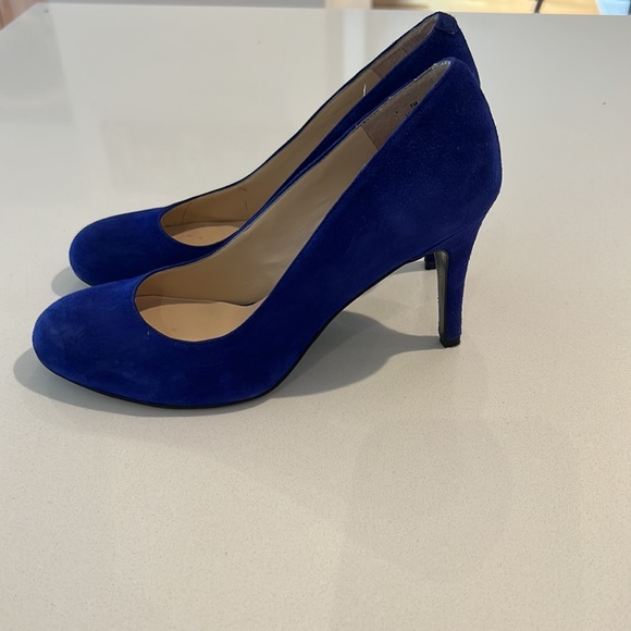 Nine West cobalt blue suede pumps - Picture 2 of 4